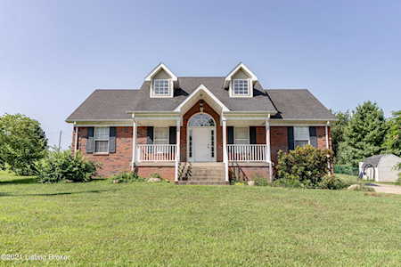 1103 Oak Knoll Dr Bardstown, KY 40004