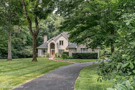 4008 Maple Hurst Dr Crestwood, KY 40014