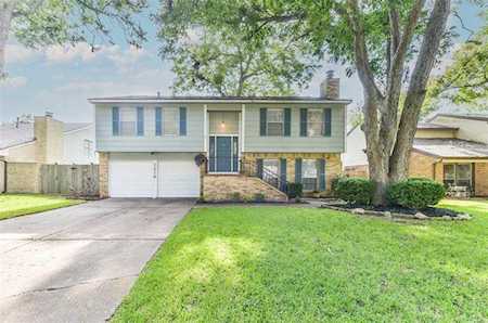 1218 Briarmead Dr Richmond, TX 77406