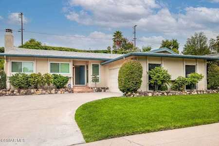 23952 Oxnard St Woodland Hills, CA 91367