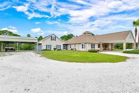 7210 221st St E Bradenton, FL 34211