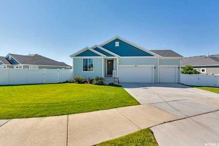 7603 S Scenic Maple Dr West Jordan, UT 84081