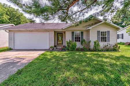 2840 W Chestnut St Springfield, MO 65803
