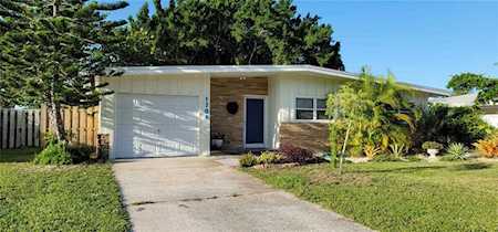 1706 Livingstone St Sarasota, FL 34231