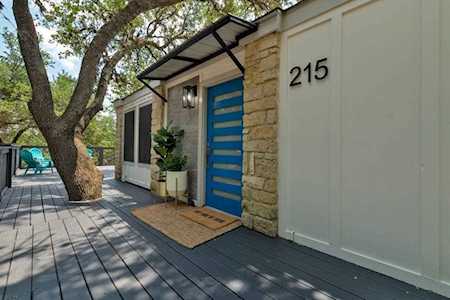 215 N Commons Ford RD Austin, TX 78733