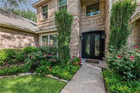 9204 Amanda DR Austin, TX 78729