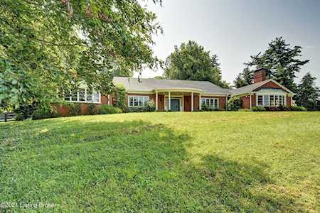 5600 River Knolls Dr Louisville, KY 40222