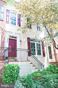 326 Fallsgrove Dr Rockville, MD 20850