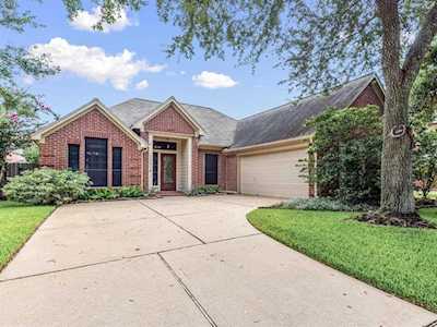 12518 Honor Park Dr Houston, TX 77065