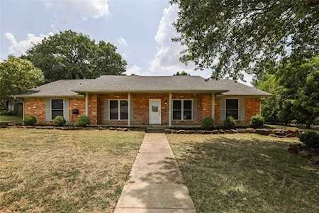 105 Valley View Drive N Colleyville, TX 76034