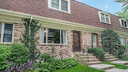 1811 W Lunt Ave Chicago, IL 60626