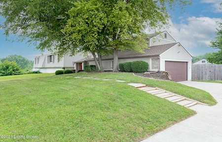 4801 Stony Brook Dr Louisville, KY 40291