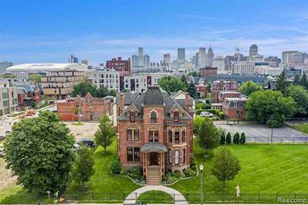 104 Edmund Place #1 Detroit, MI 48201