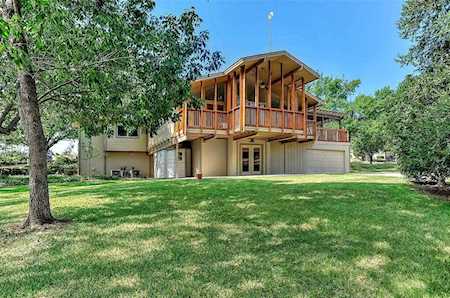 801 Lakecrest Drive Pottsboro, TX 75076