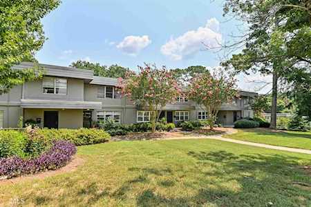 331 Lakemoore Dr #E Atlanta, GA 30342
