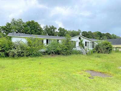 346 Bright Leaf Rd. Loris, SC 29569