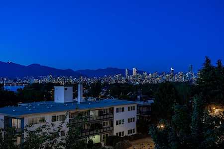 2298 W 1st Avenue #401 Vancouver, BC V6K 1G1