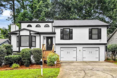 1074 Capital Club Circle NE Brookhaven, GA 30319