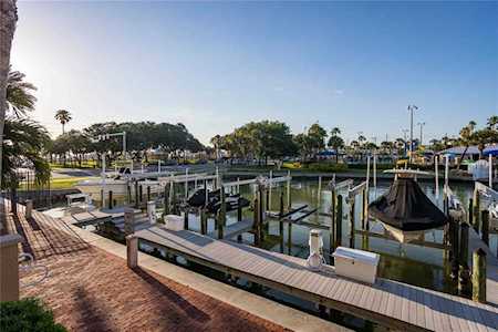 525 Mandalay Ave #22 Clearwater, FL 33767