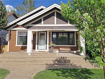 3212 14 St SW Calgary, AB T2T 3V9