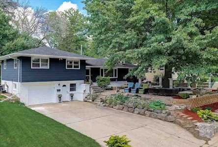 624 Paul St Sun Prairie, WI 53590