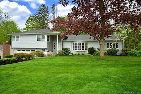 61 Brightview Drive West Hartford, CT 06117
