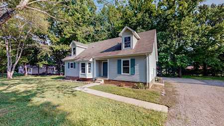 621 Lilac Ln Clarksville, TN 37042