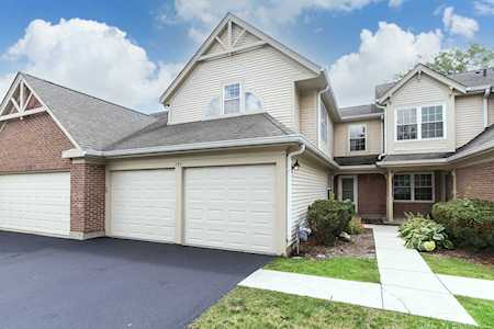 193 Rob Roy Ct #193 Schaumburg, IL 60194