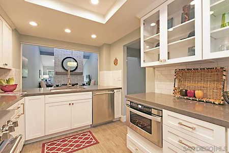 5968 Caminito Cardelina La Jolla, CA 92037