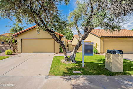 2228 E Flossmoor Avenue Mesa, AZ 85204