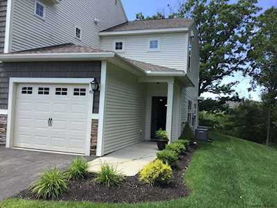 48 Whitaker Dr Cohoes, NY 12047