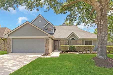 2536 Hadley Circle Sugar Land, TX 77478
