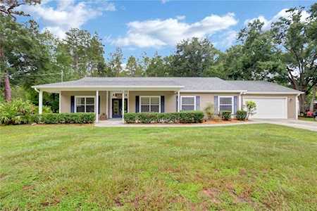1623 Woodfield Ct Lutz, FL 33558