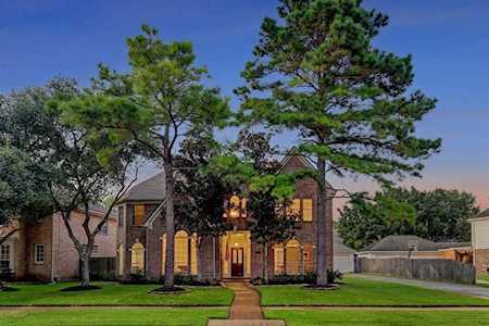 2219 Royal Adelaide Dr Katy, TX 77450