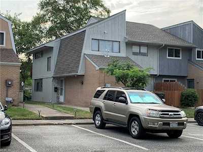 130 Lake One Dr Hampton, VA 23666