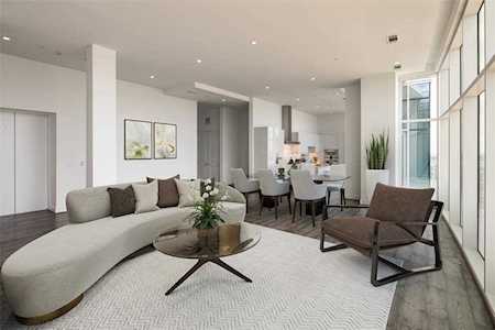 4521 San Felipe Houston, TX 77027