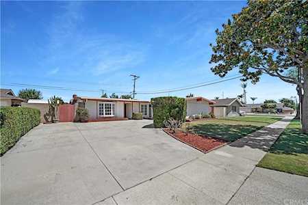 9193 La Colonia Ave Fountain Valley, CA 92708