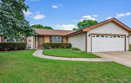 120 Glenridge Ln Schaumburg, IL 60193
