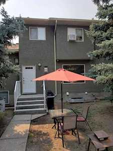 29 Poplar Ave #5 Okotoks, AB T1S 1Z5