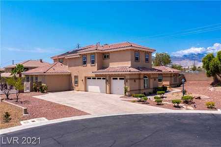 8795 Lufield Ridge Ct Las Vegas, NV 89149