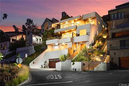 913 Summit Way Laguna Beach, CA 92651