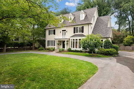 4216 Dresden St Kensington, MD 20895