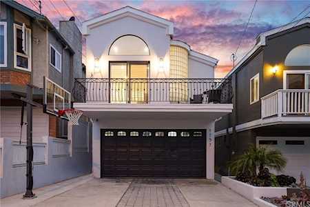 1737 Steinhart Ave Redondo Beach, CA 90278
