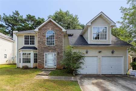 2428 Rambling Way Lithonia, GA 30058