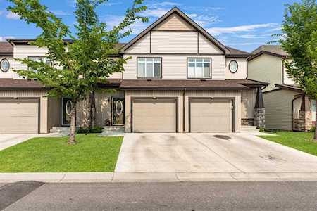 64 Copperpond Landing SE Calgary, AB T2Z 0L6