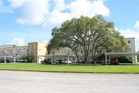 4200 Ironwood CIRCLE #205B Bradenton, FL 34209