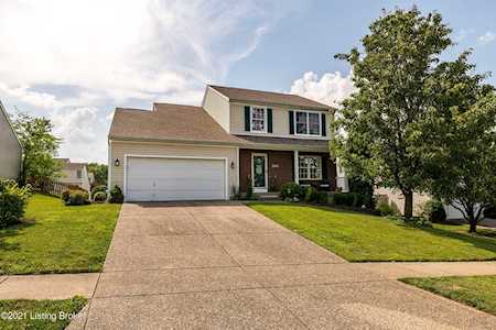6703 Bluffview Cir Louisville, KY 40299
