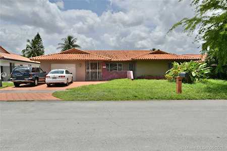 2010 SW 104th Pl Miami, FL 33165