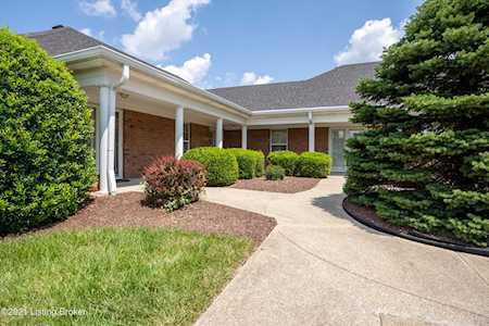 8411 Elsie Ct Louisville, KY 40228
