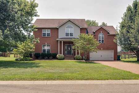 2558 Milton Ln Thompsons Station, TN 37179